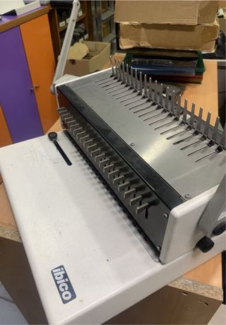 Máquina de encadernar Ibico Kombo + 500 argolas