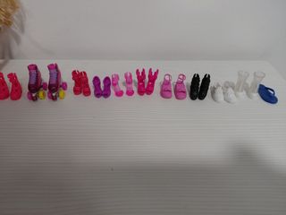 Lote de Barbies y Ken