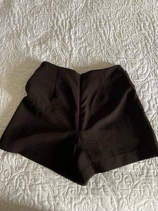 Falda pantalón negra con aro