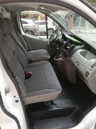 Opel Vivaro 2014