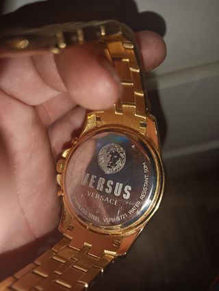Reloj Versus Versace bañado en ORO