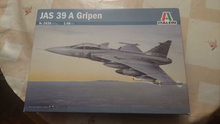 MAQUETA AVION