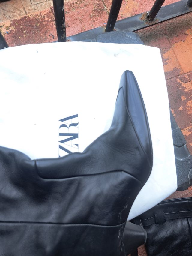 Botas de piel Zara Talla 39 Negras
