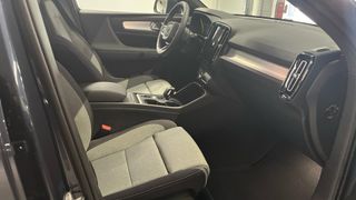 VOLVO XC40 2.0 B3 MHEV CORE DCT 163 5P