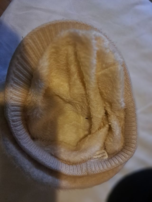 Sombrero Zara Mujer Invierno Beige y Negro