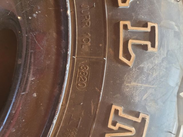 Llanta y neumatico jeep grand cherokee zj