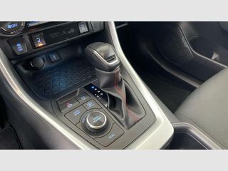 Toyota Rav4 2.5l PLUG-IN 300PH (e-CVT) Advance