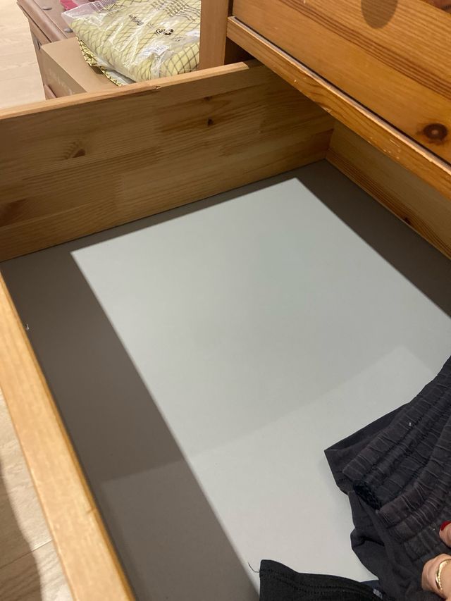 Hemnes Ikea Bómoda de Madeira