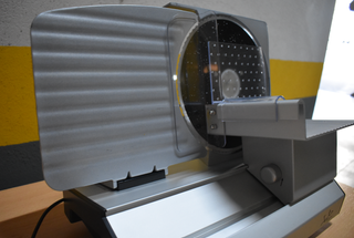 Cortafiambres Jata CF1055 200W