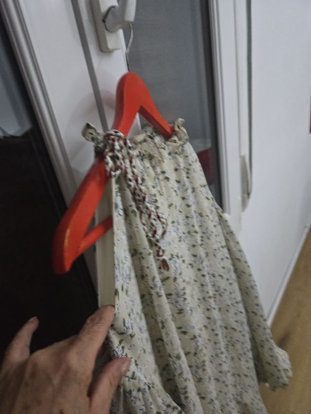 Vestido Ghospell Beige Estampado muy original