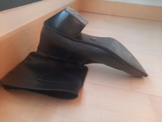 Botines camperos Zara negros