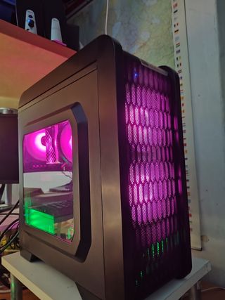 PC Gaming Nero con LED RGB 