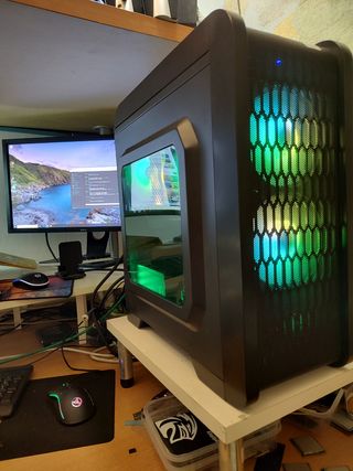 PC Gaming Nero con LED RGB 