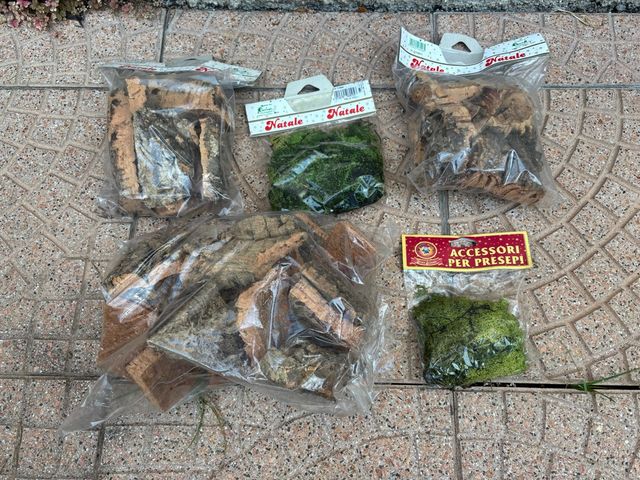 Set presepe Natale: muschio e sughero