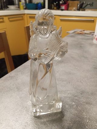 Angelo di vetro con arpa