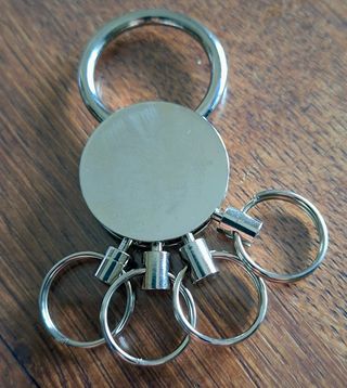 Portachiavi tondo con anelli