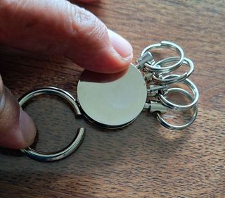 Portachiavi tondo con anelli