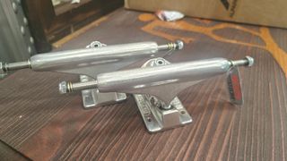 Ejes Independent Titanium 144mm