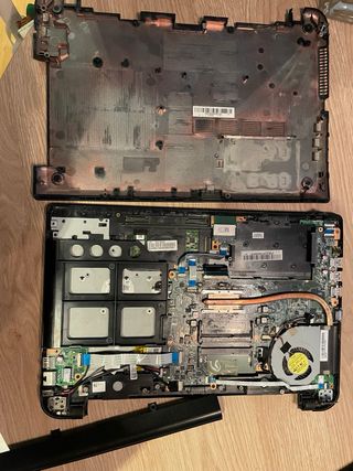Restos de portátil Toshiba