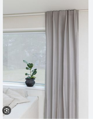 Cortina gris de tela