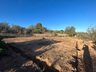 Terreno urbano con edificación para reconstrucción