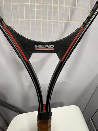 Raqueta de tenis HEAD antigua