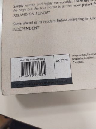 En niño del pijama de rayas (inglés)