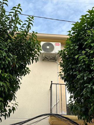 Instalador de Split, conductos, termos, calderas.