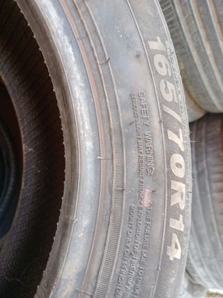 Neumáticos 165/70R14 seminuevos