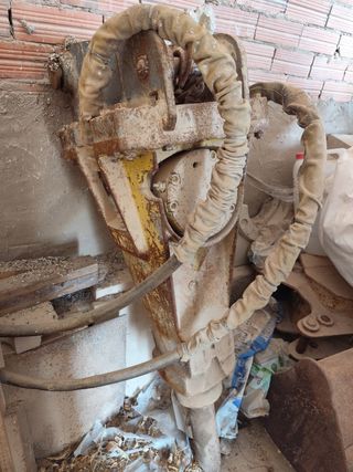 Martillo Hidráulico Retroexcavadora