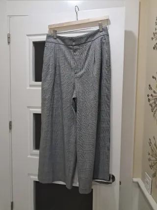 Pantalónes de zara h&m cuadros gris y marron mujer