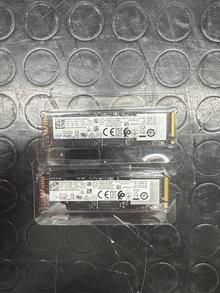 2x SSD NVMe Intel 256 GB