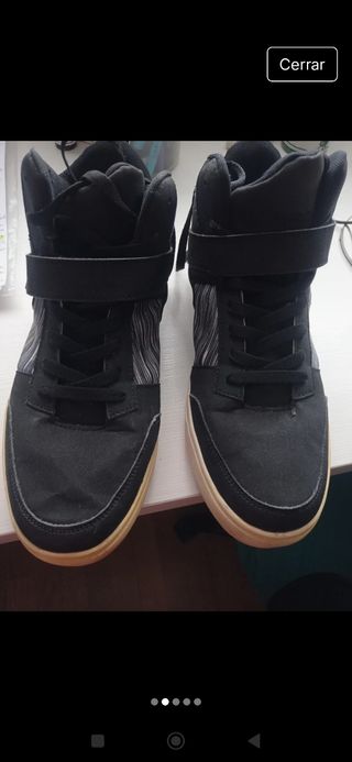 Zapatillas botín negras de chico 
