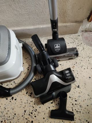 Aspiradora Rowenta con cable