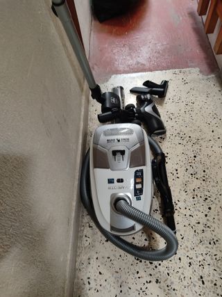 Aspiradora Rowenta con cable