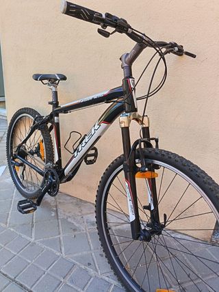 Bicicleta Trek 4 Series