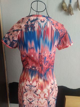 Vestido de neopreno estampado
