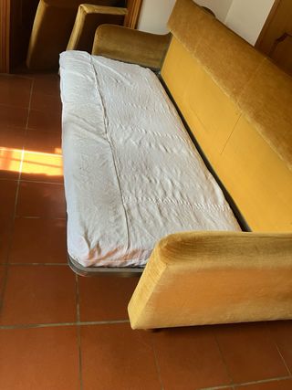 Divano letto velluto ocra anni 70