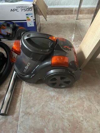 Aspiradora Orbegozo APC 7500