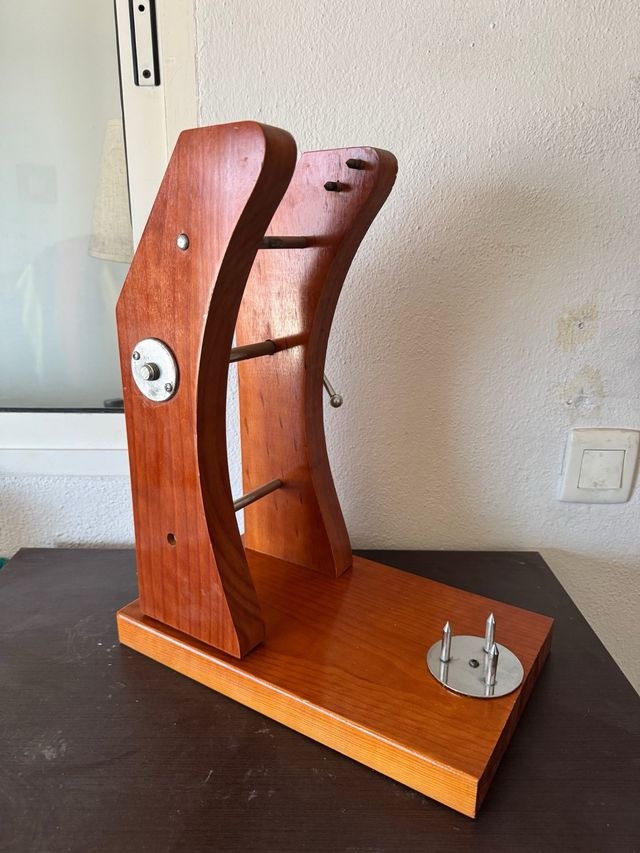 Jamonero de madera