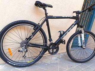 Bicicleta Felt Negra