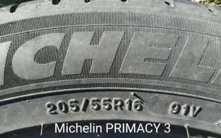 Neumático de coche 245x40 R18. RUN FLAT