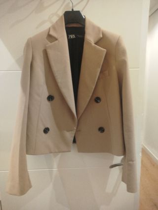Chaqueta Zara Beige Mujer