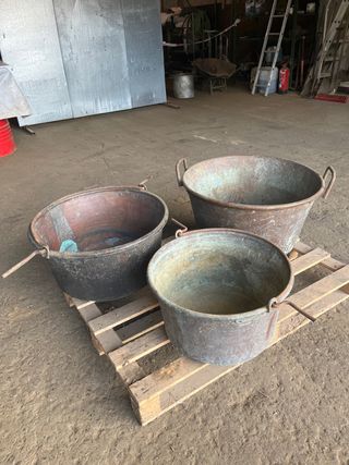 Calderos de cobre antiguos venta persona