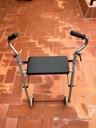 Andador Caminador Taca Taca con Asiento