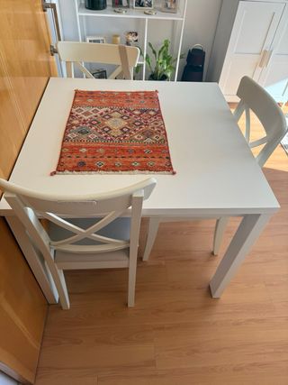 Mesa extensible de comedor de madera 100X100