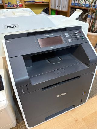 Impresora Multifunción Láser Color Brother DCP-927