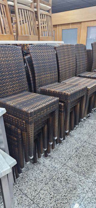 27 Sillas Ratan Sintetico Interior/Exterior