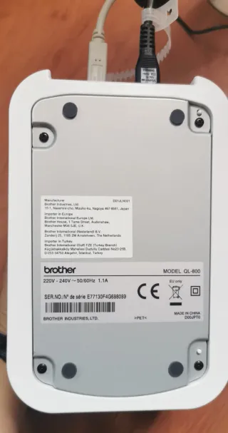 Impresora de etiquetas Brother QL-800