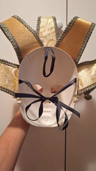 Maschera veneziana oro e bianca